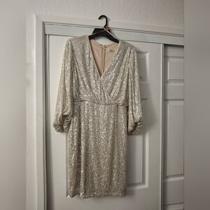 Eliza J Silver Sequin Long Sleeve Dress